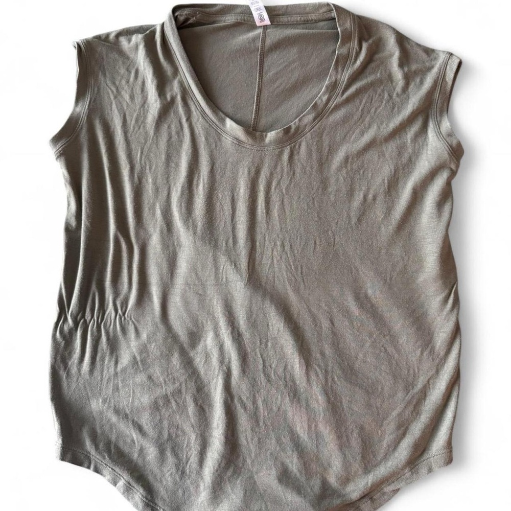 Women’s cap sleeve scoop Neck Top - green